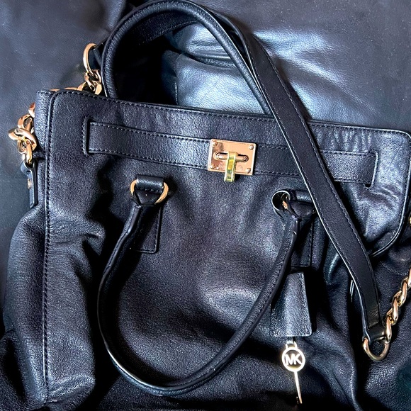 Black Michael Kors hobo bag - Picture 3 of 12